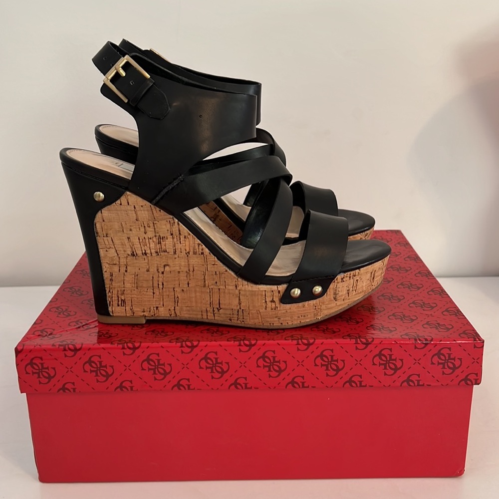 GUESS Platform Sandals - Picture 5 of 7